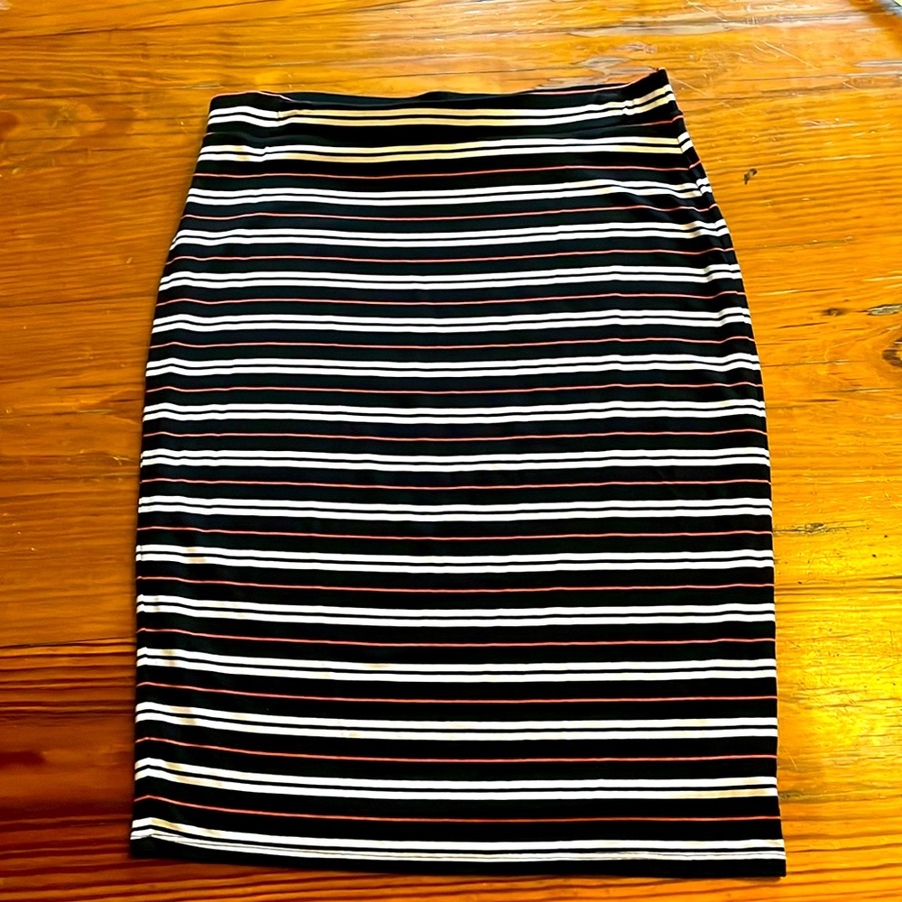 Stretchy tube skirt